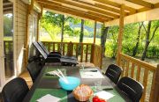 mobil-home-camping-nature-groupe-amis-motards-famille-cousinade