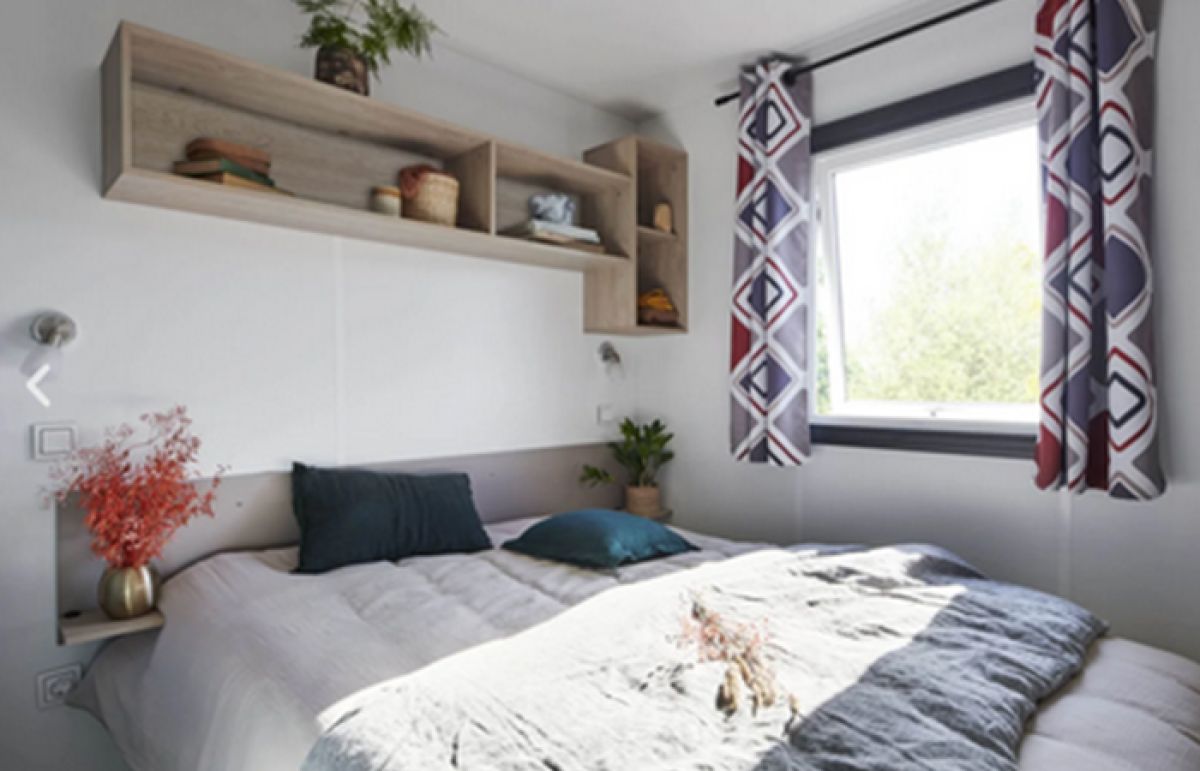 chambre-mobil-home-hotellerie-de-plein-air-camping-vert-lavande chambre-mobil-home-hotellerie-de-plein-air-camping-vert-lavande