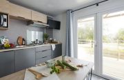 cuisine-mobil-home-camping-guiguette-hotellerie-de-plein-air-aveyron